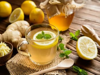 Chá de gengibre com limão e alho